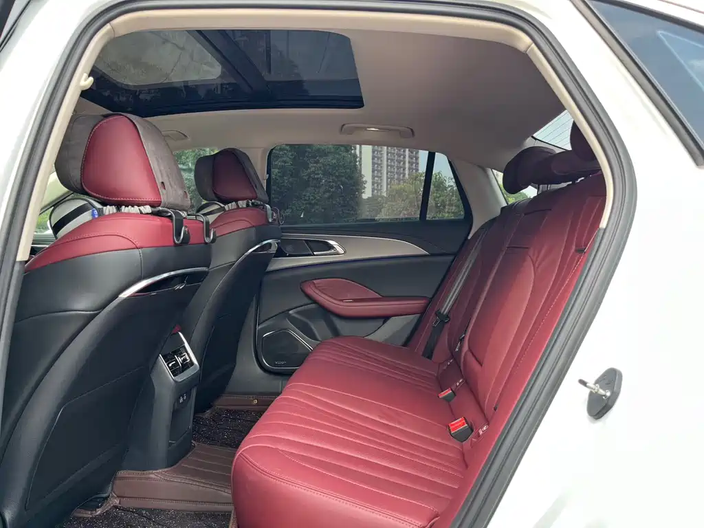Hongqi Hongqi H5 — миниатюра 6
