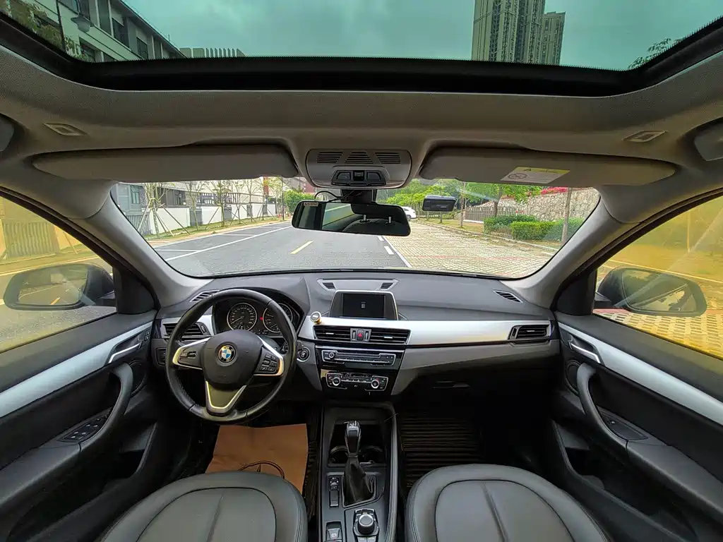 BMW X1 — миниатюра 10