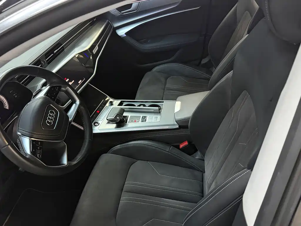 Audi A7L — миниатюра 10