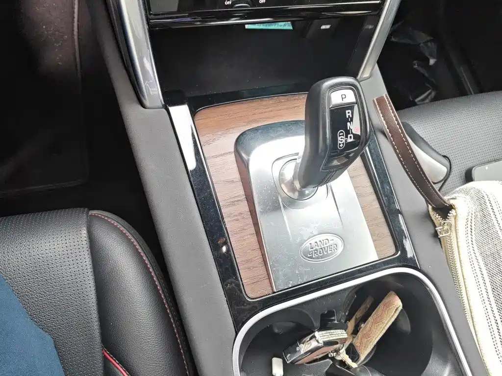 Land Rover Discovery Sport — миниатюра 15