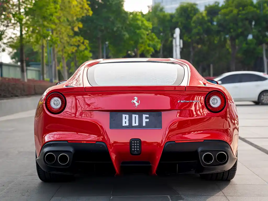 Ferrari F12berlinetta - фото 5