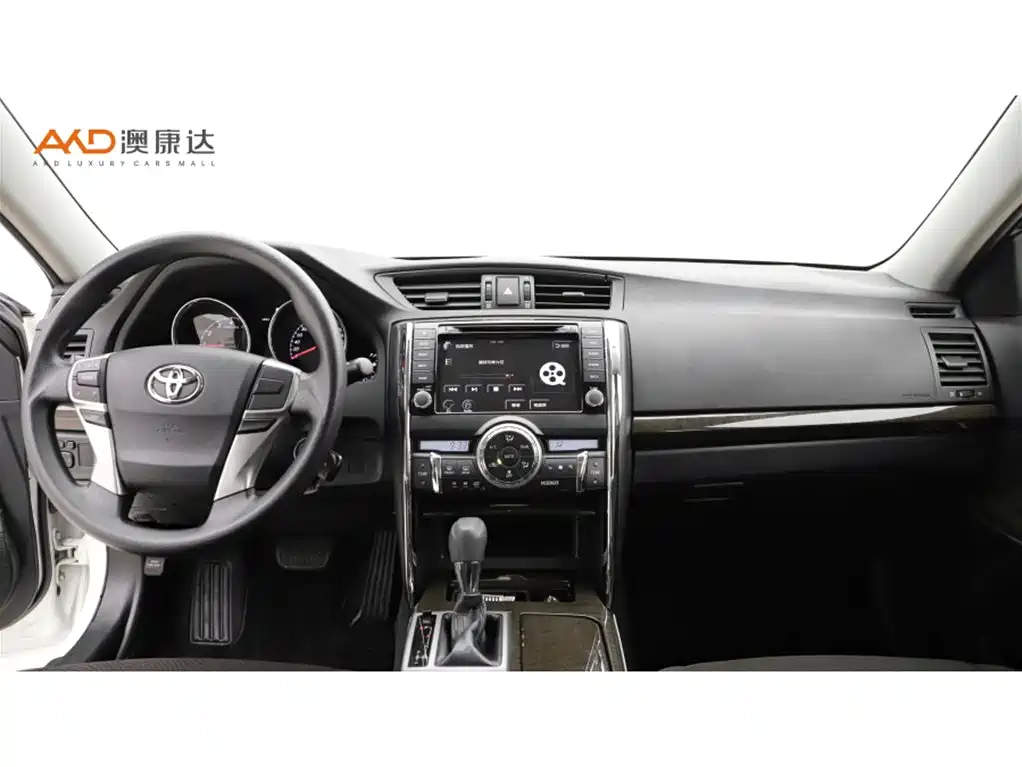 Toyota Reiz — миниатюра 5