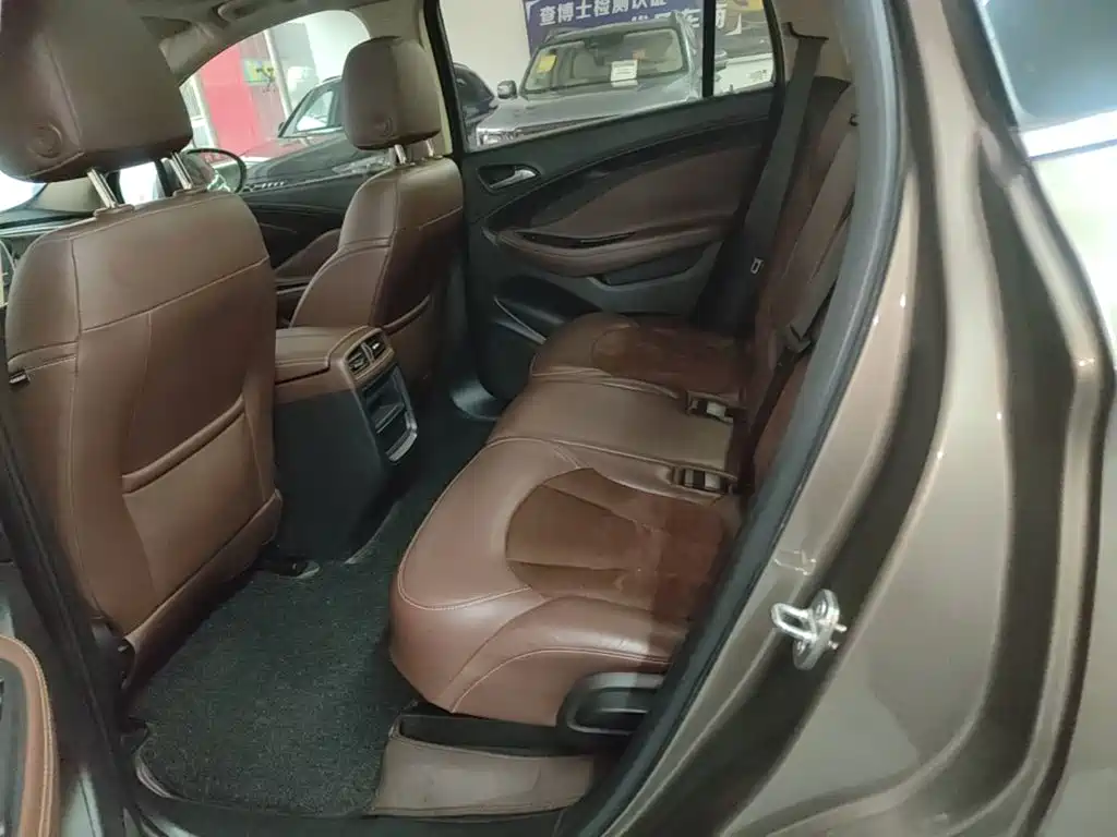 Buick Envision Plus — миниатюра 17
