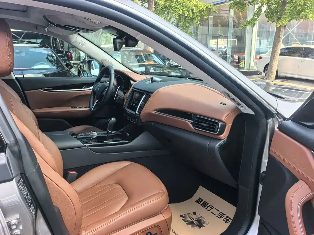 Maserati Levante — миниатюра 7