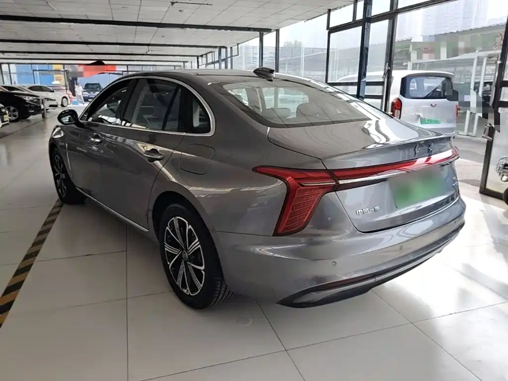 Hongqi Hongqi H5 PHEV — миниатюра 5