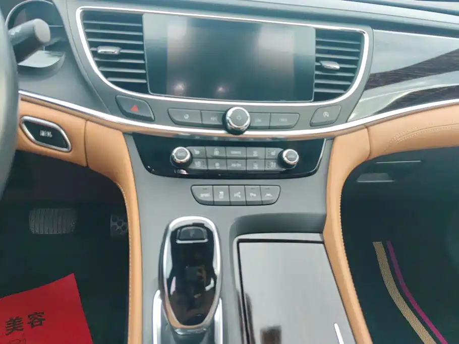 Buick LaCrosse — миниатюра 13