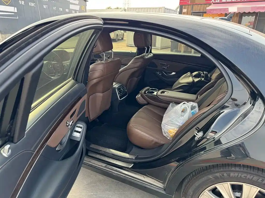 Mercedes-Benz S-Class — миниатюра 8