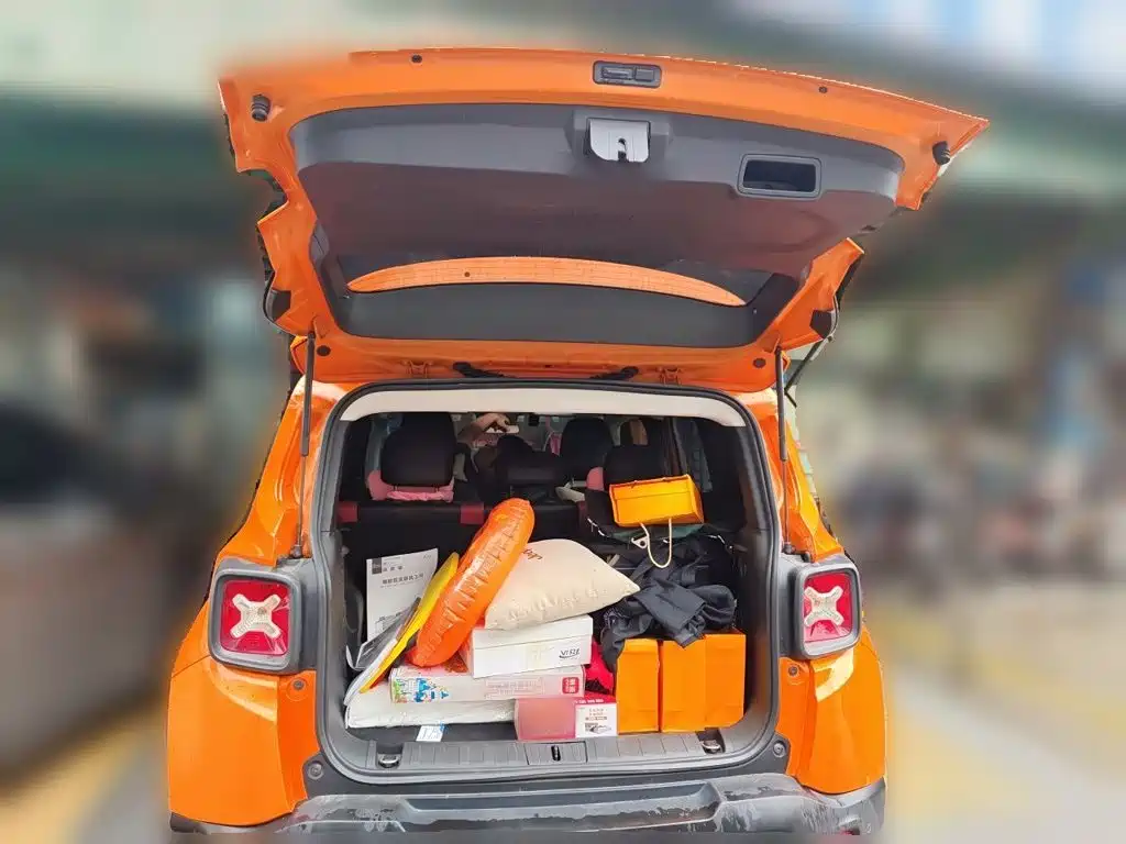 Jeep Renegade — миниатюра 10