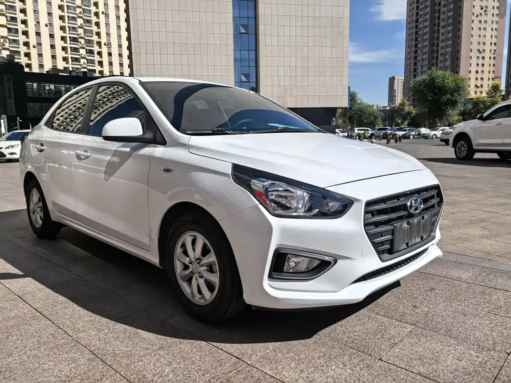Hyundai Verna — миниатюра 3