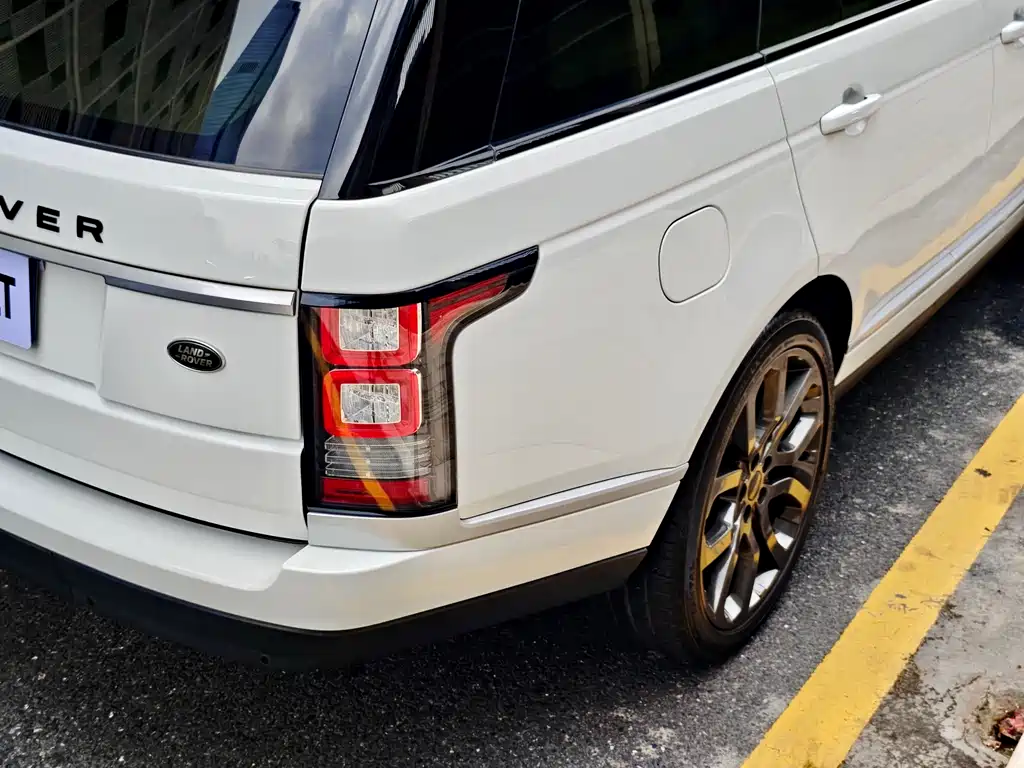 Land Rover Range Rover 2015 3.0 TDV6 Vogue