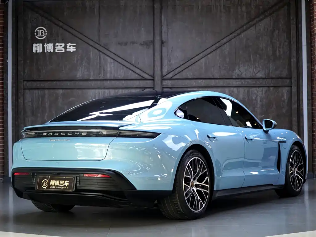 Porsche Taycan — миниатюра 17