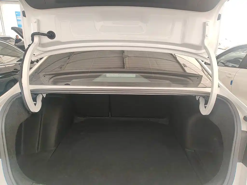 Volkswagen Lavida — миниатюра 19