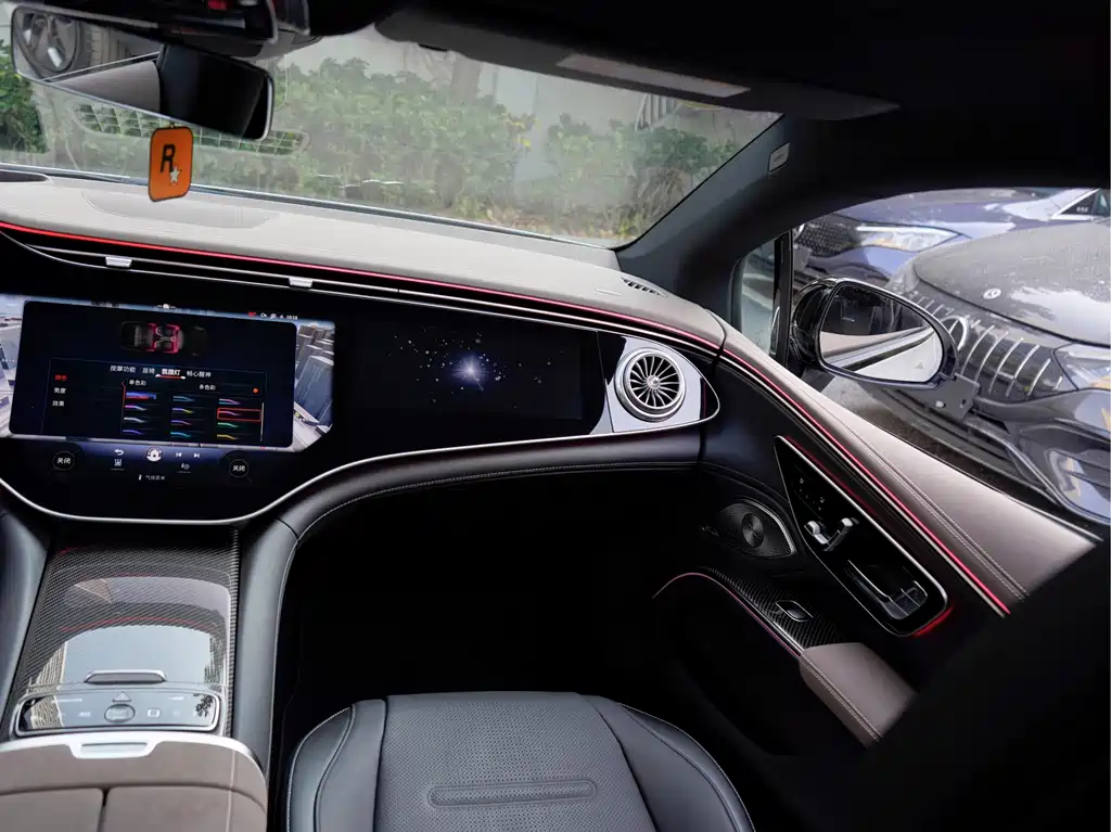 MERCEDES-BENZ EQS AMG