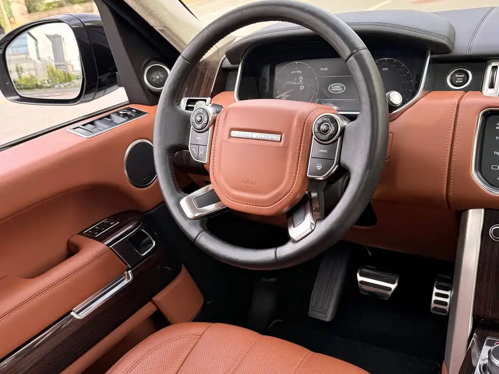 Land Rover Range Rover — миниатюра 13