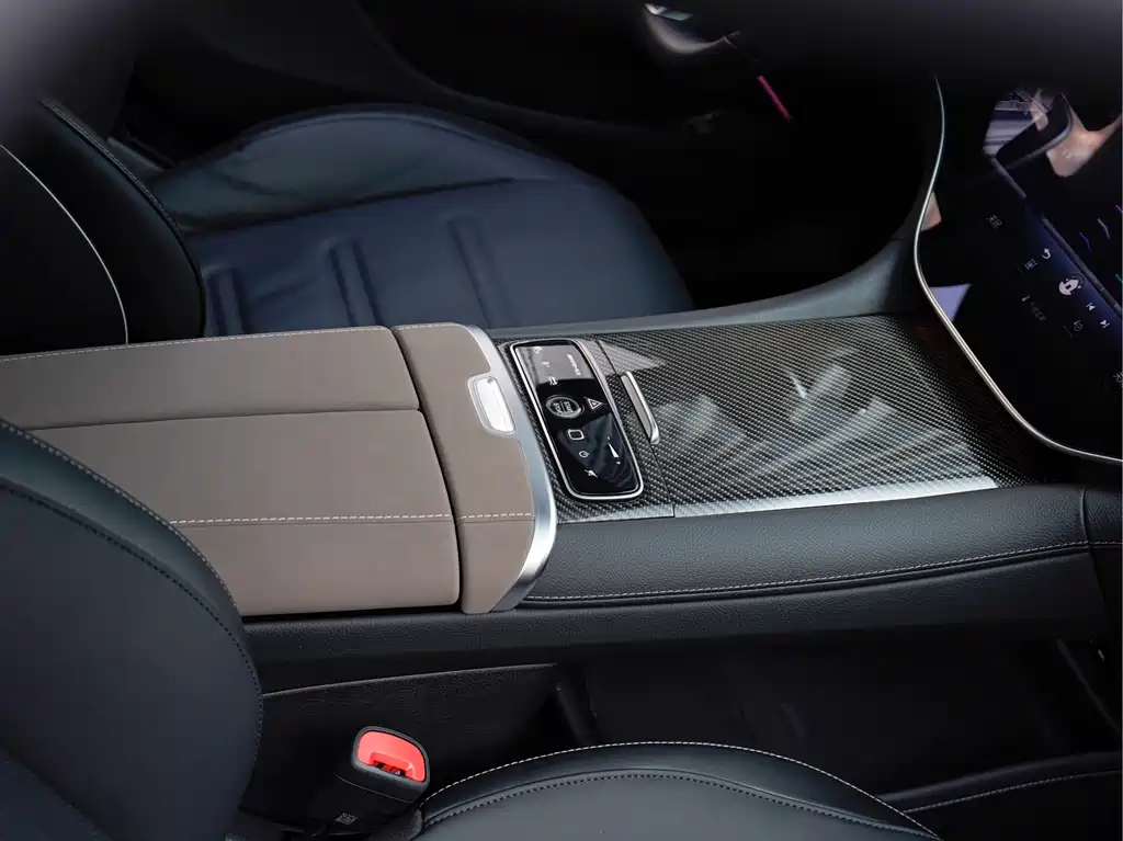 MERCEDES-BENZ EQS AMG