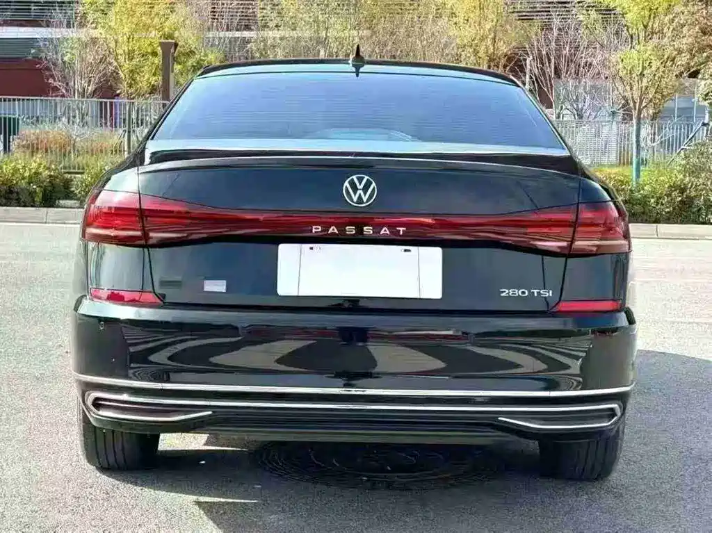 Volkswagen Passat — миниатюра 8