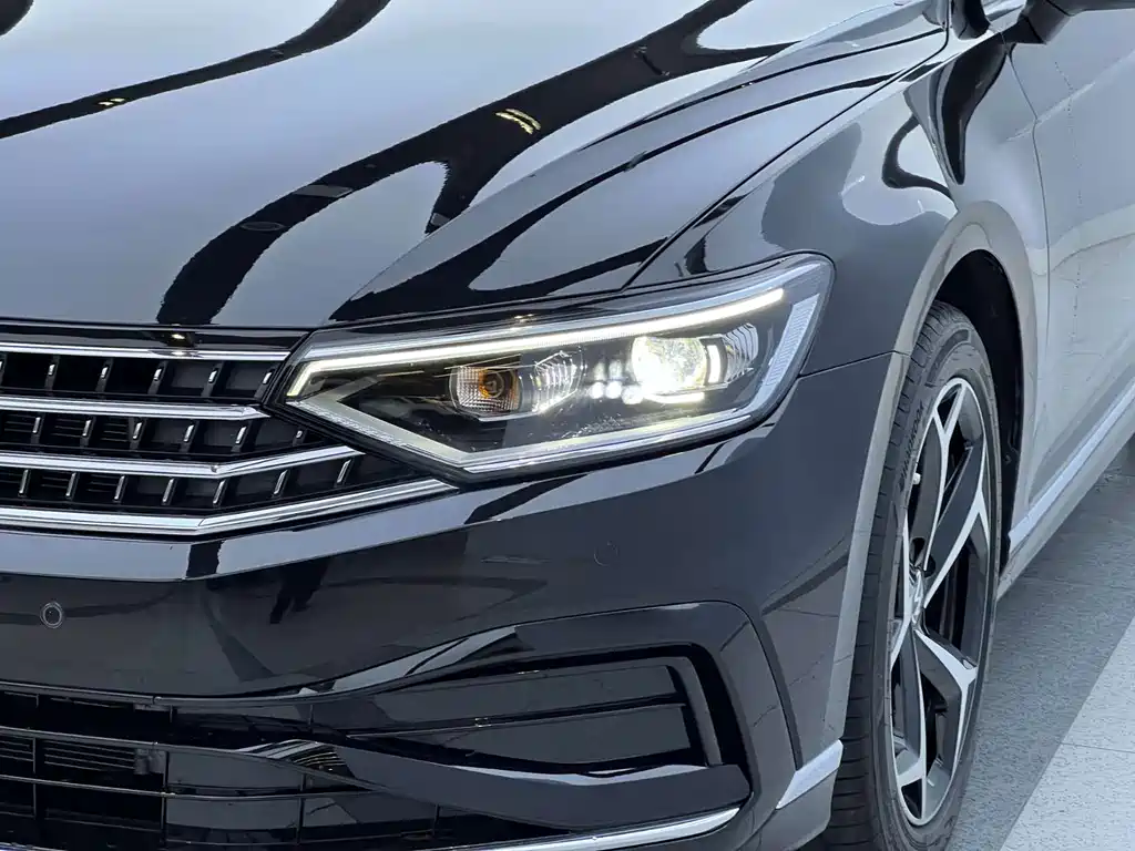 Volkswagen Magotan — миниатюра 7