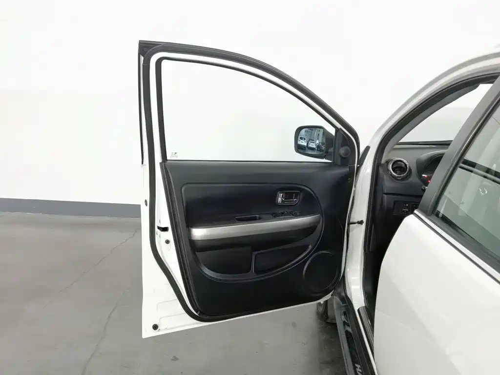 Great Wall Great Wall M4 — миниатюра 8