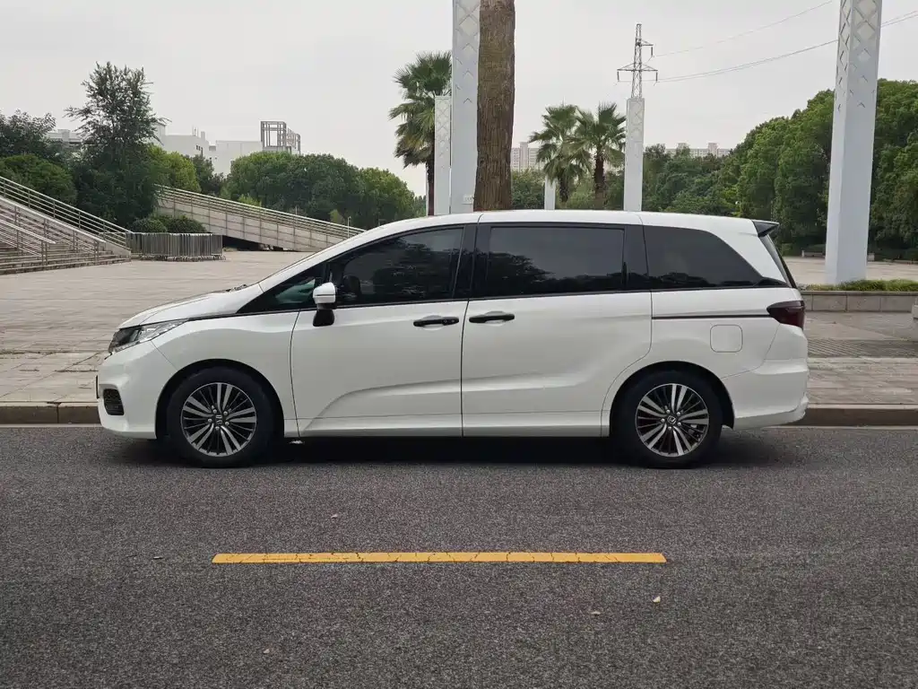 Honda Odyssey — миниатюра 4