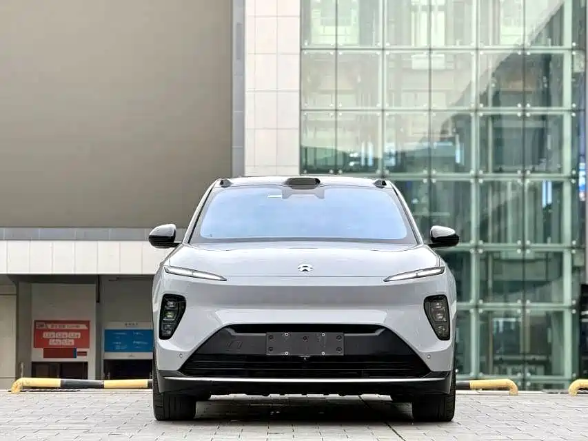 NIO ES8 — миниатюра 2