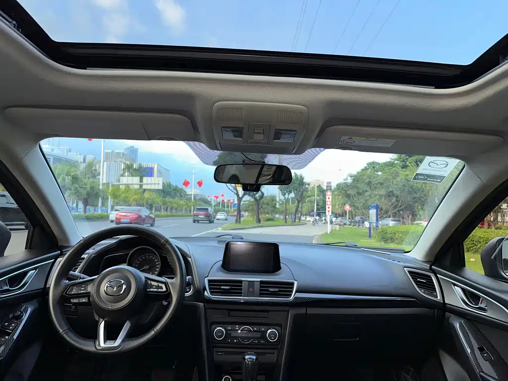 Mazda 3 Axela — миниатюра 16