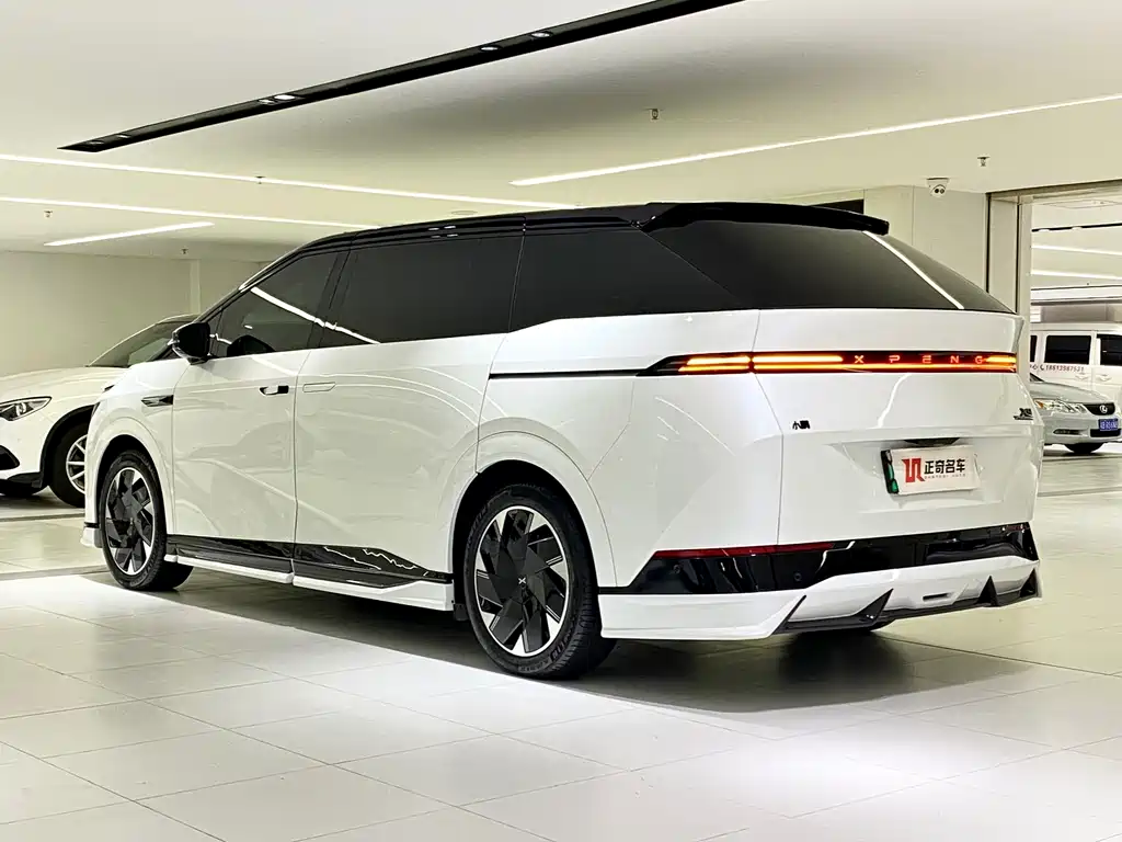 XPeng X9 — миниатюра 4