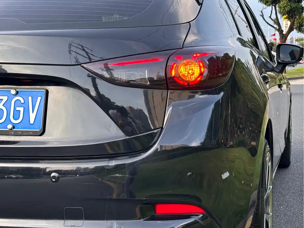 Mazda 3 Axela — миниатюра 33