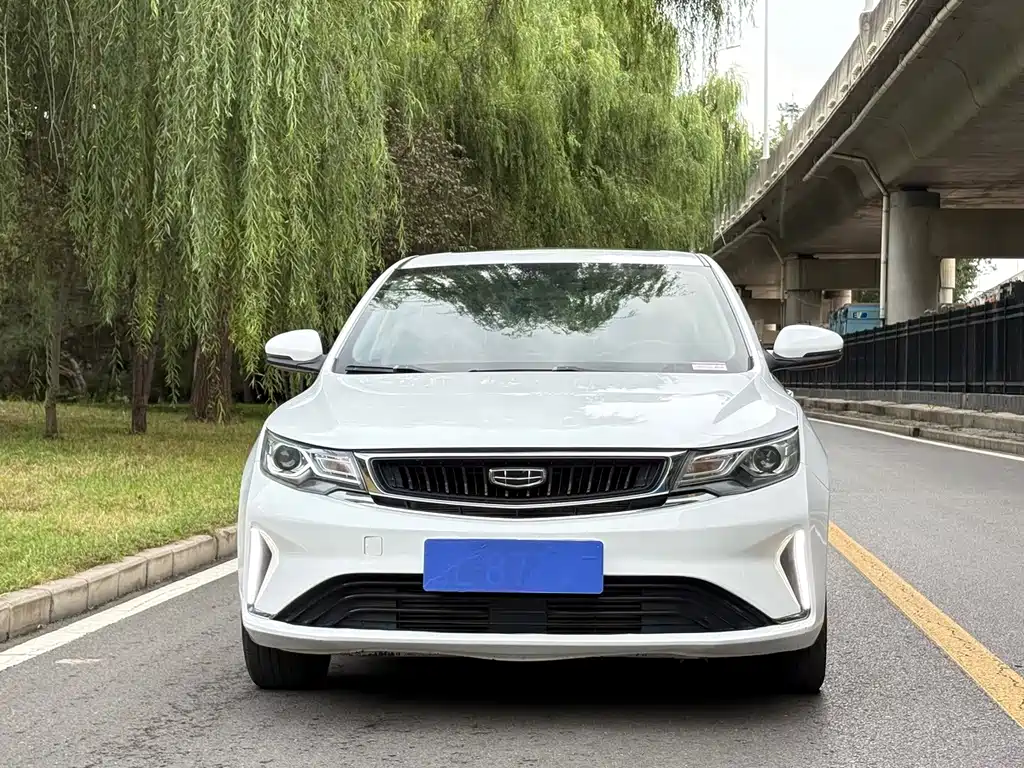Geely Emgrand GL — миниатюра 2