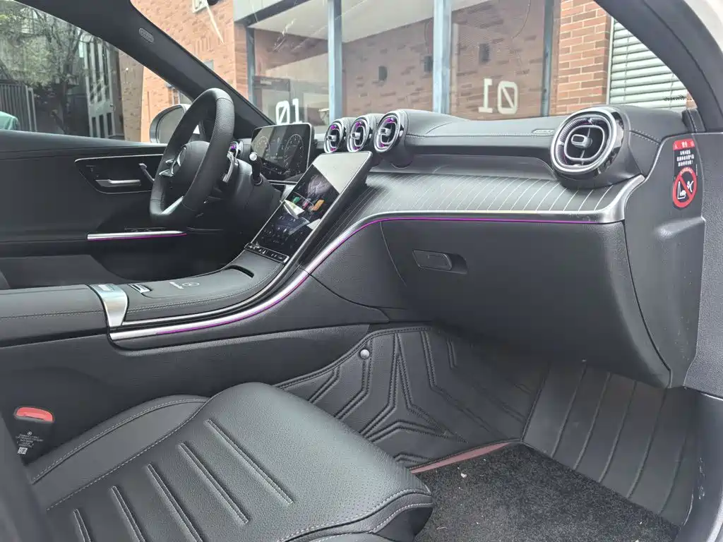 Mercedes-Benz C-Class — миниатюра 22