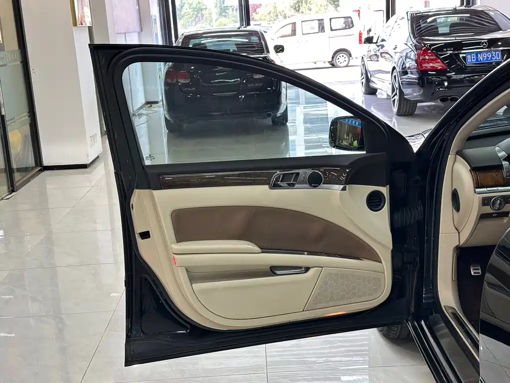 Volkswagen Phaeton — миниатюра 14