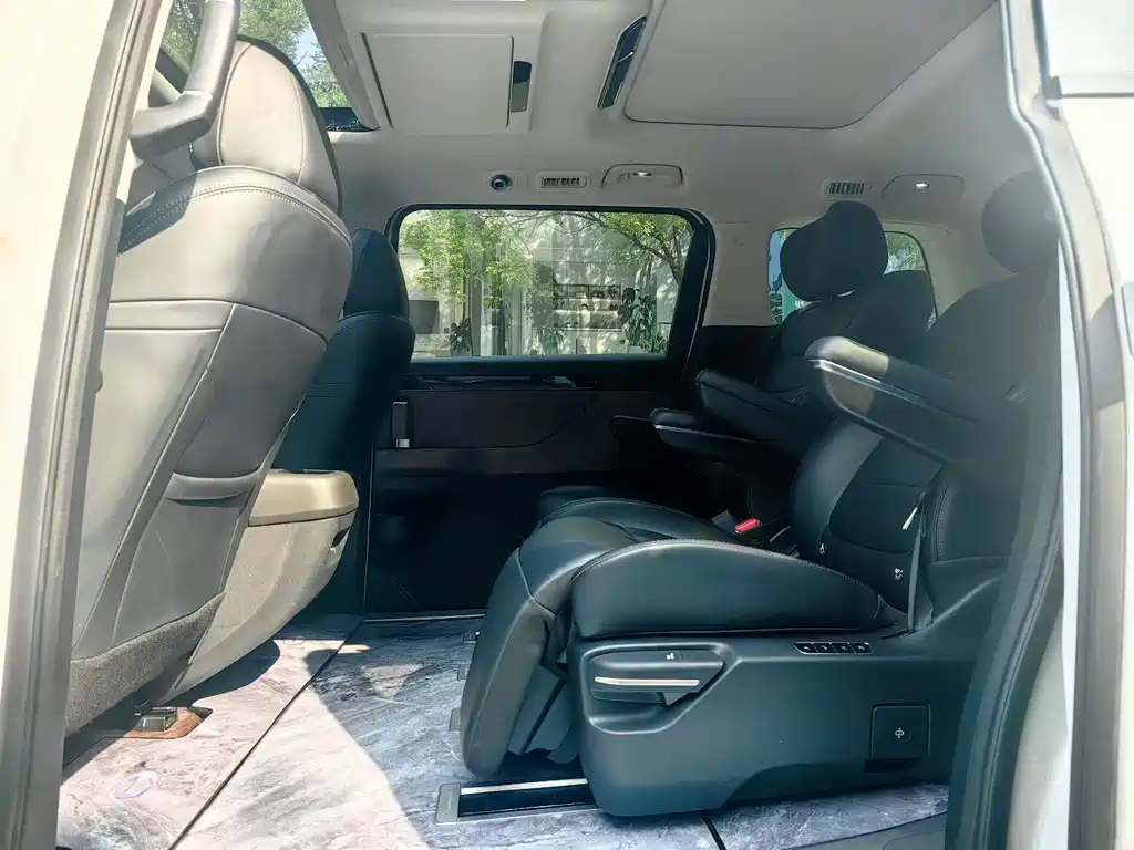 GAC Motor Trumpchi E8 PHEV — миниатюра 9