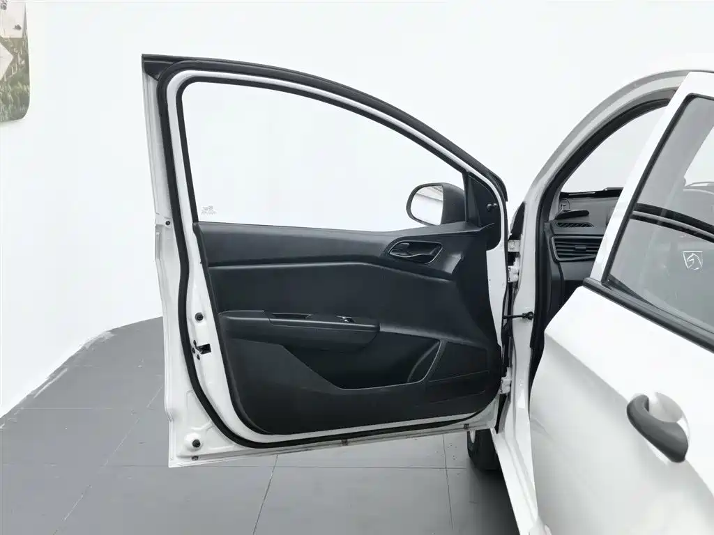 Baojun 310 2016 1.2L MT