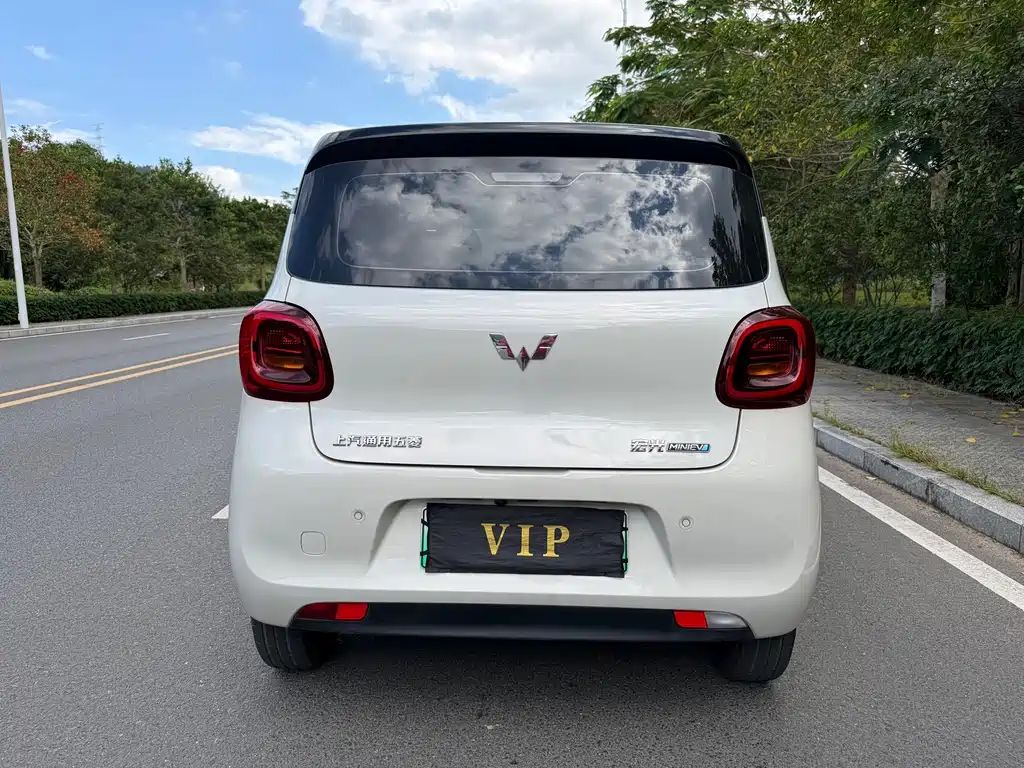 Wuling MINIEV — миниатюра 16