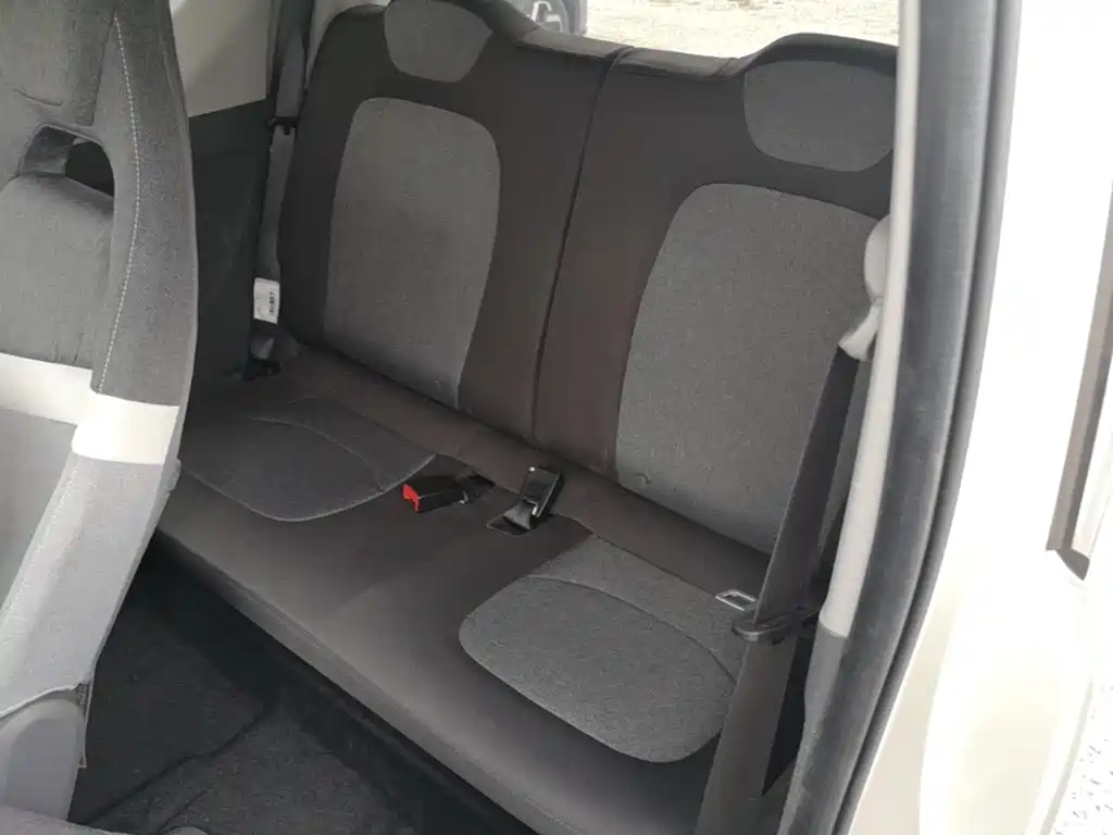 Wuling MINIEV — миниатюра 17