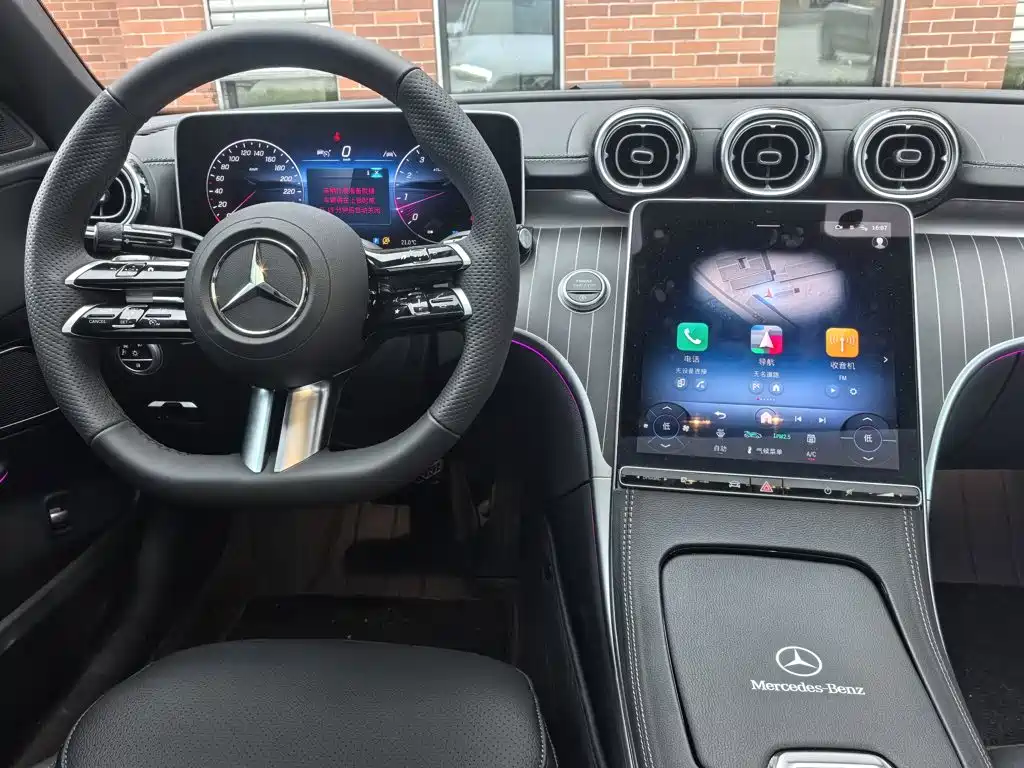 Mercedes-Benz C-Class — миниатюра 21
