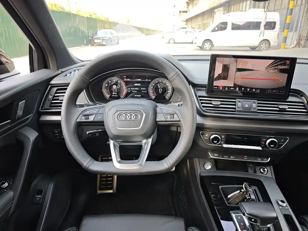 Audi Q5L — миниатюра 4