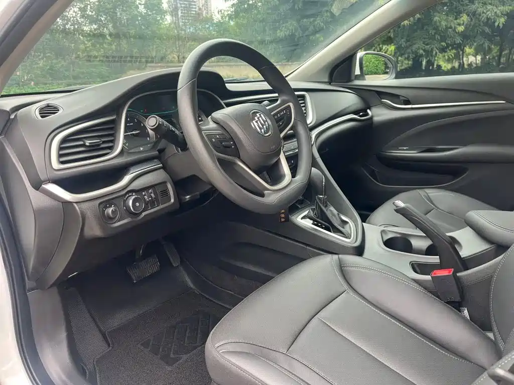 Buick Excelle — миниатюра 7