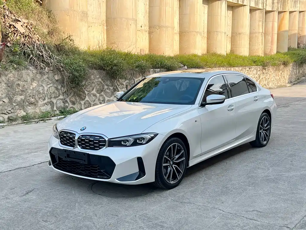 BMW 3 Series 2024
