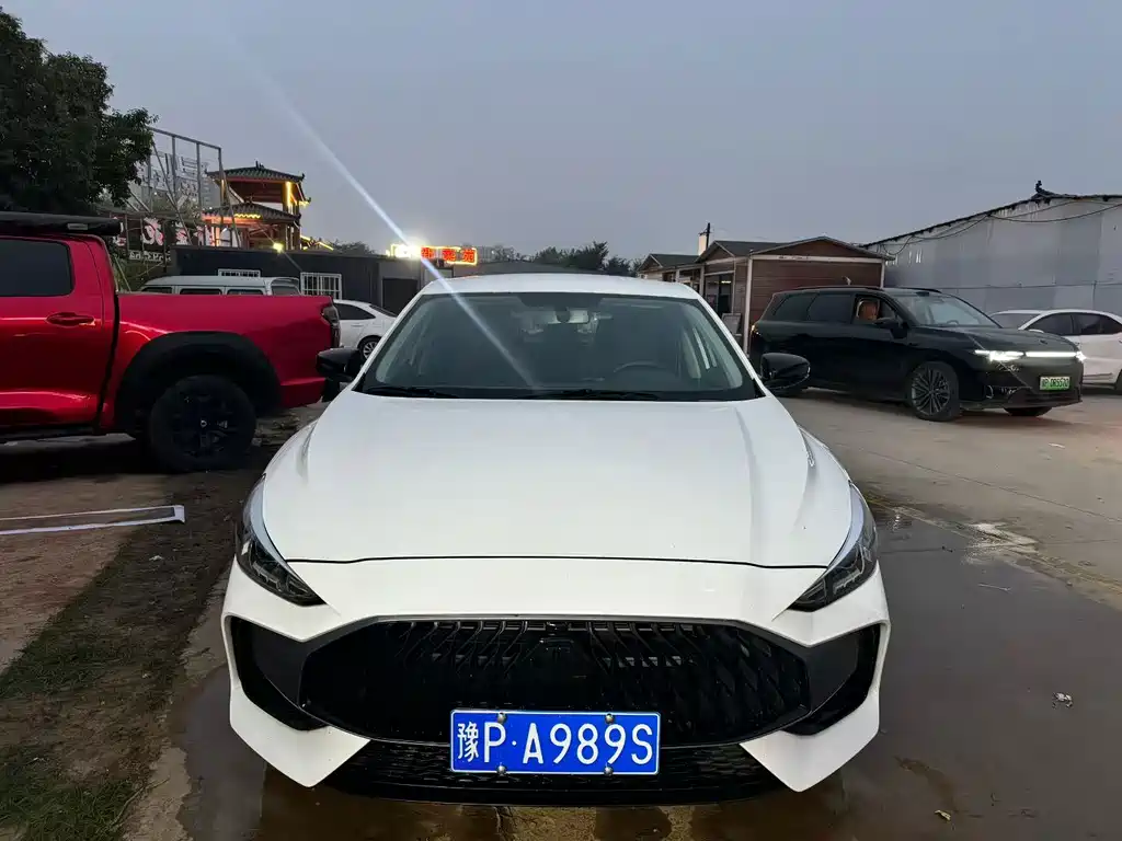MG MG5 — миниатюра 2