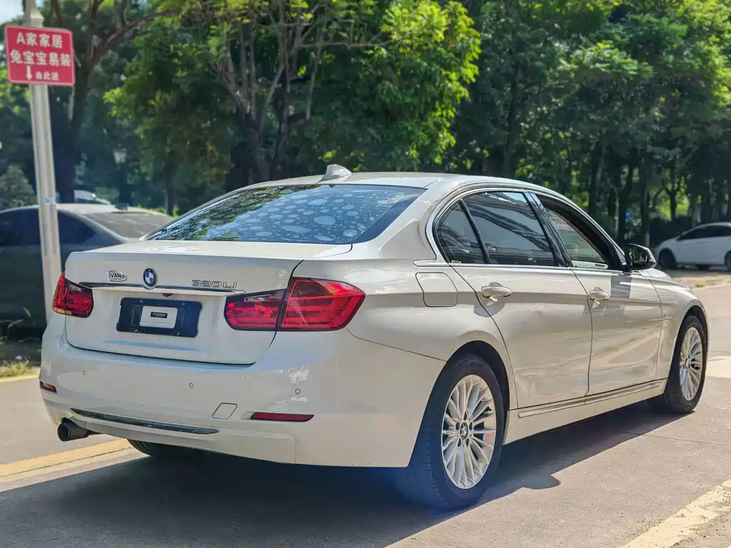 BMW 3 Series — миниатюра 4