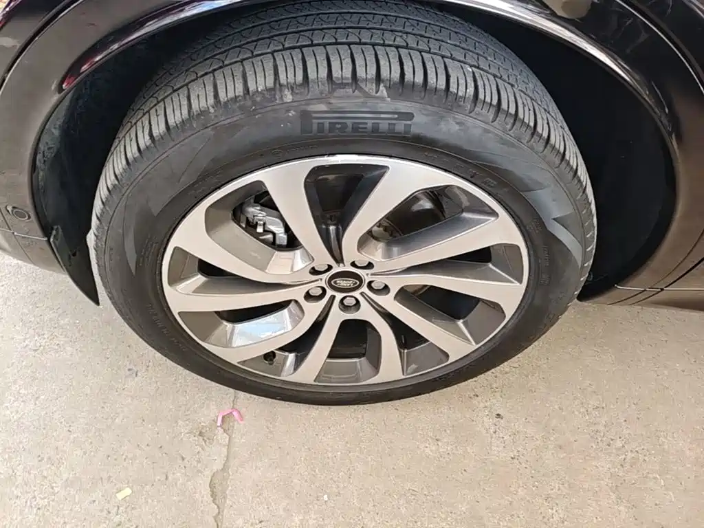 Land Rover Discovery Sport — миниатюра 23