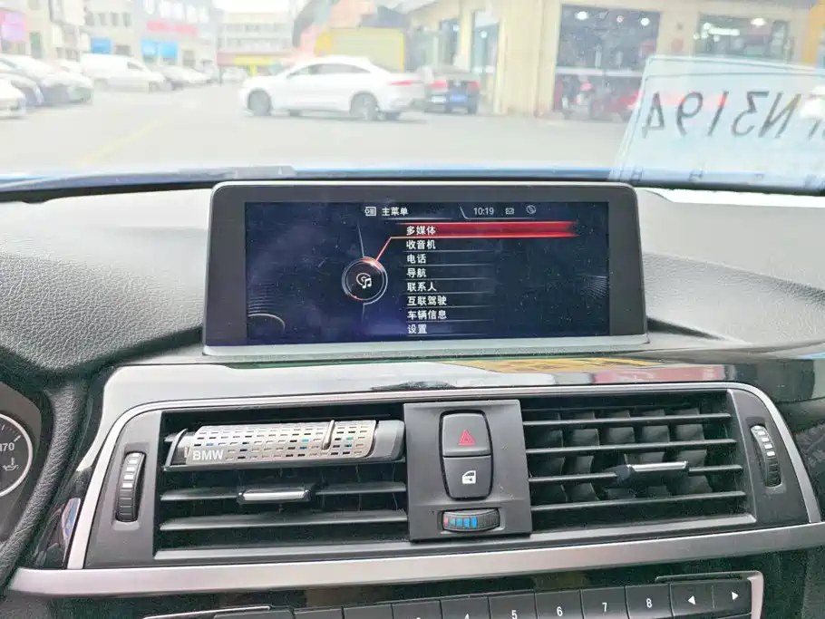 BMW 3 Series — миниатюра 13