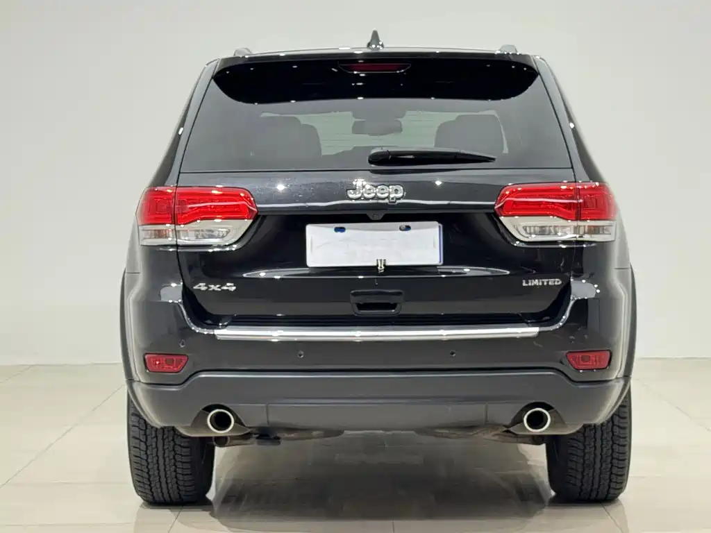 Jeep Grand Cherokee (Import) — миниатюра 8