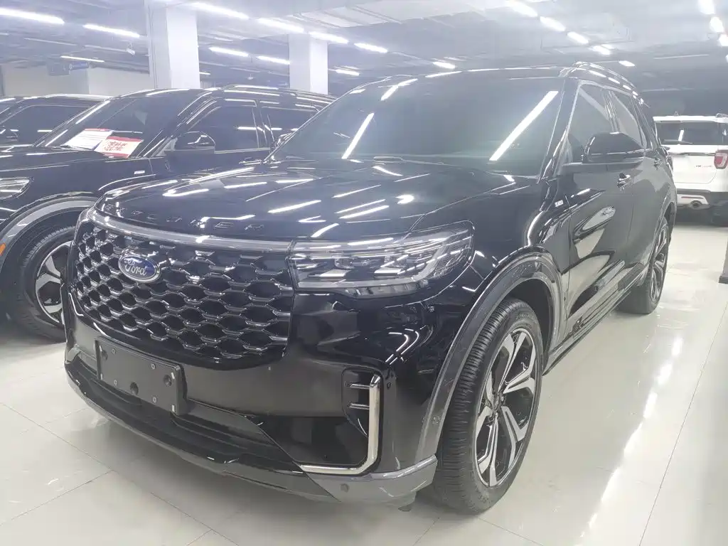 Ford Explorer — миниатюра 3
