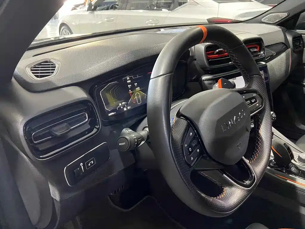 LYNK & CO. 02 HATCHBACK