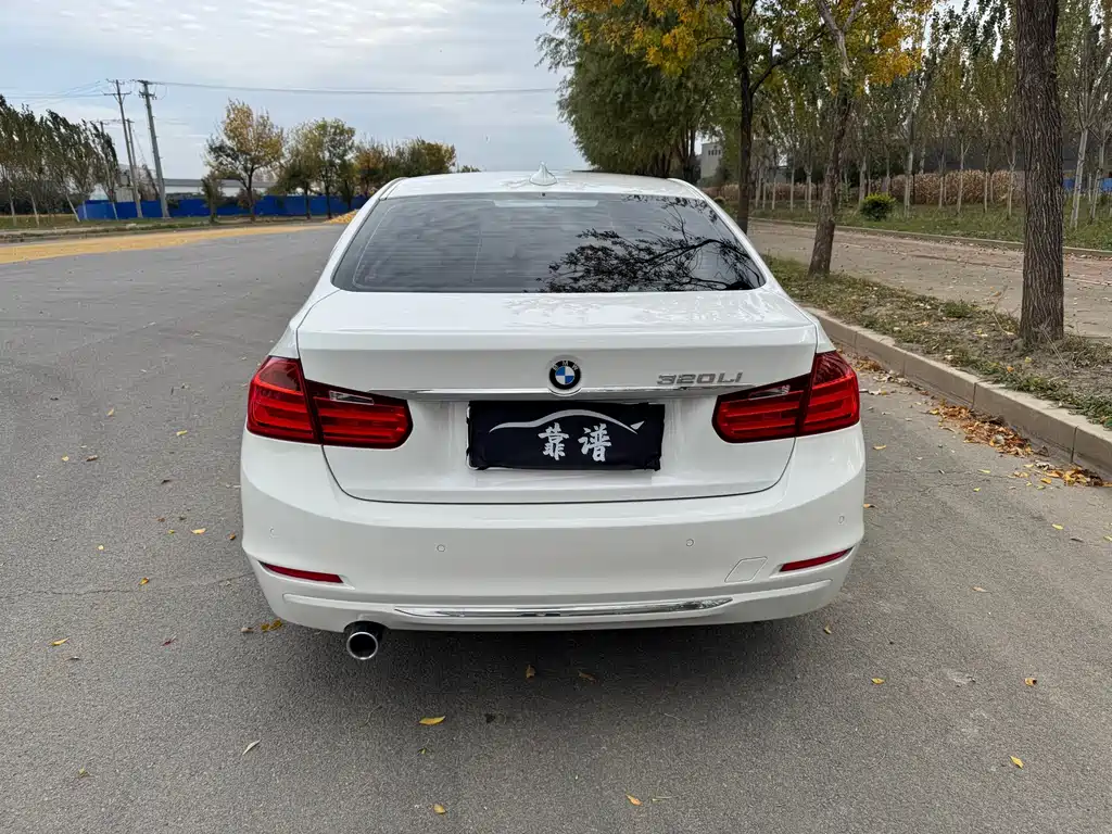 BMW 3 Series — миниатюра 8