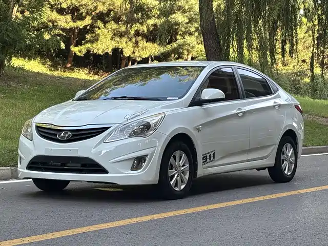 2014 Hyundai Verna
