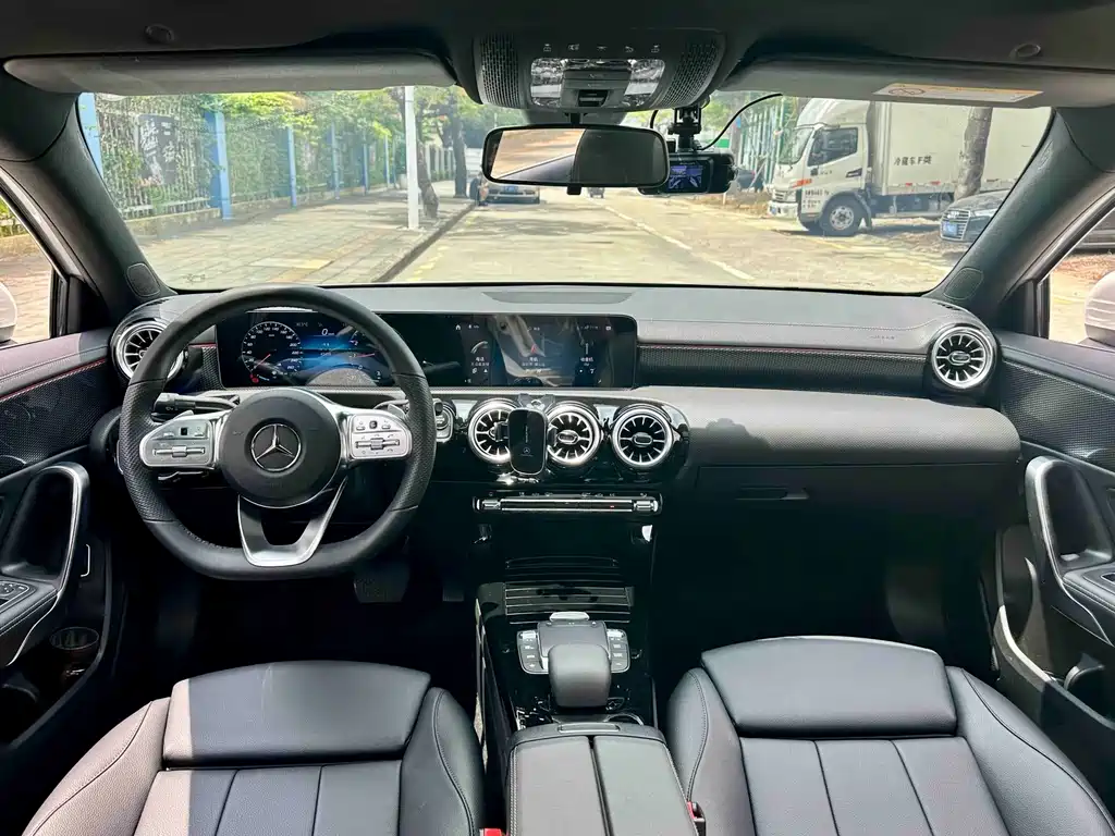 Mercedes-Benz A-Class — миниатюра 16