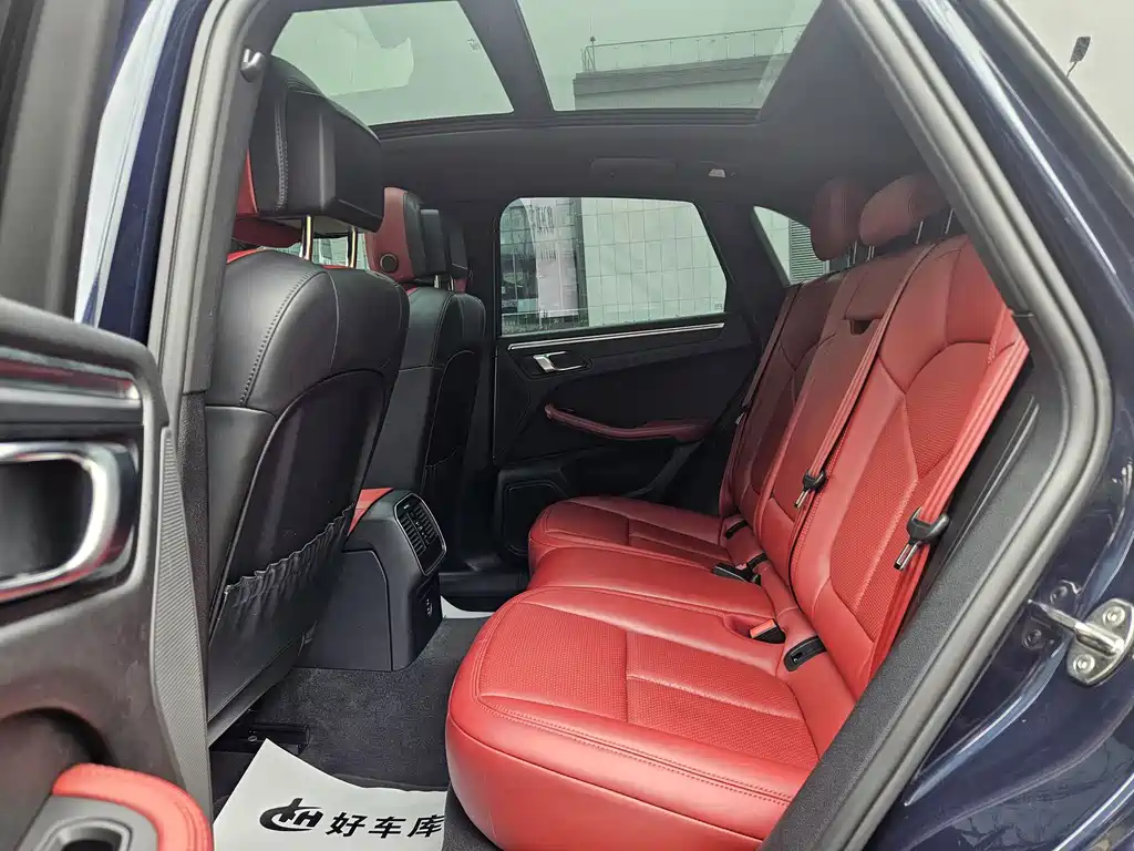 Porsche Macan — миниатюра 15
