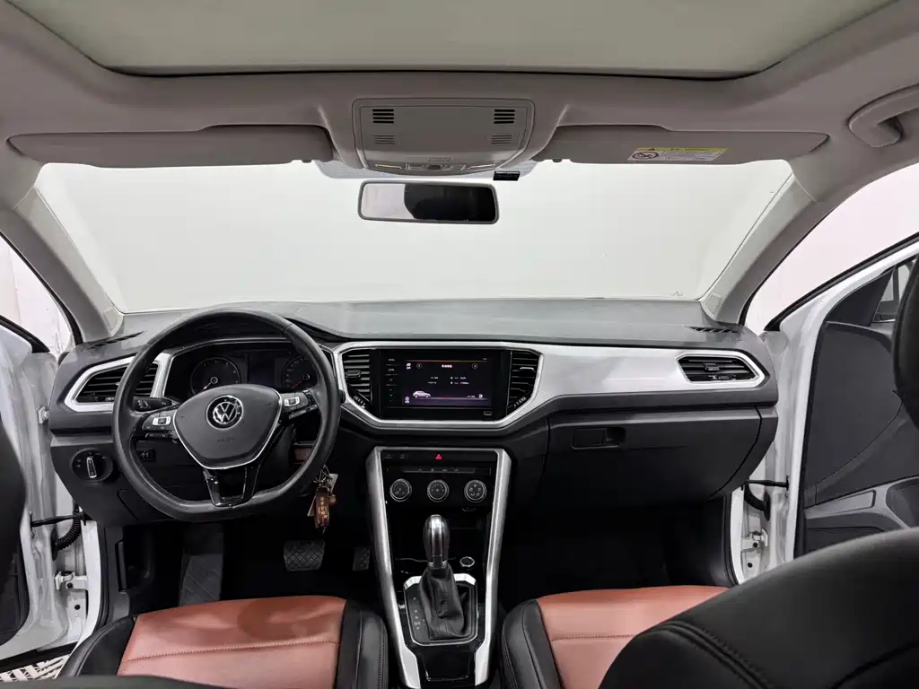 VOLKSWAGEN T ROC EXPLORING SONGS